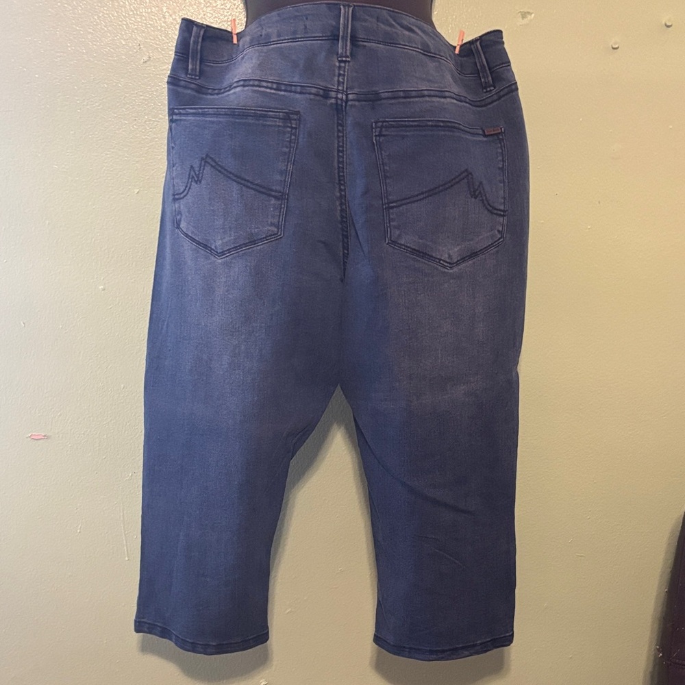Dark Blue Denim Capri Pants
